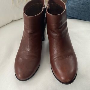 Johnson &  Murphy women’s boots
